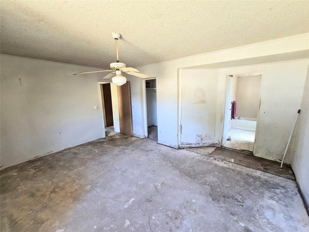 6474 Bear Run Drive Sanger, TX 76266