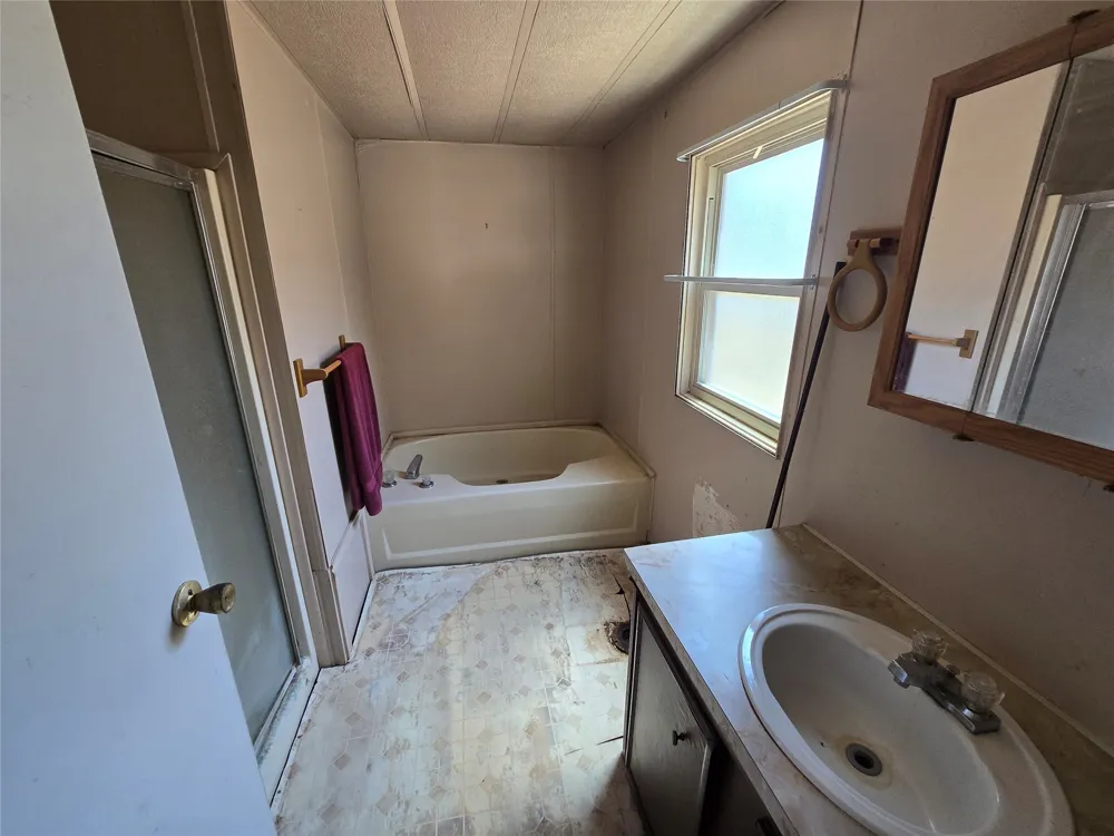6474 Bear Run Drive Sanger, TX 76266