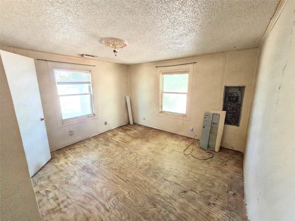 6474 Bear Run Drive Sanger, TX 76266
