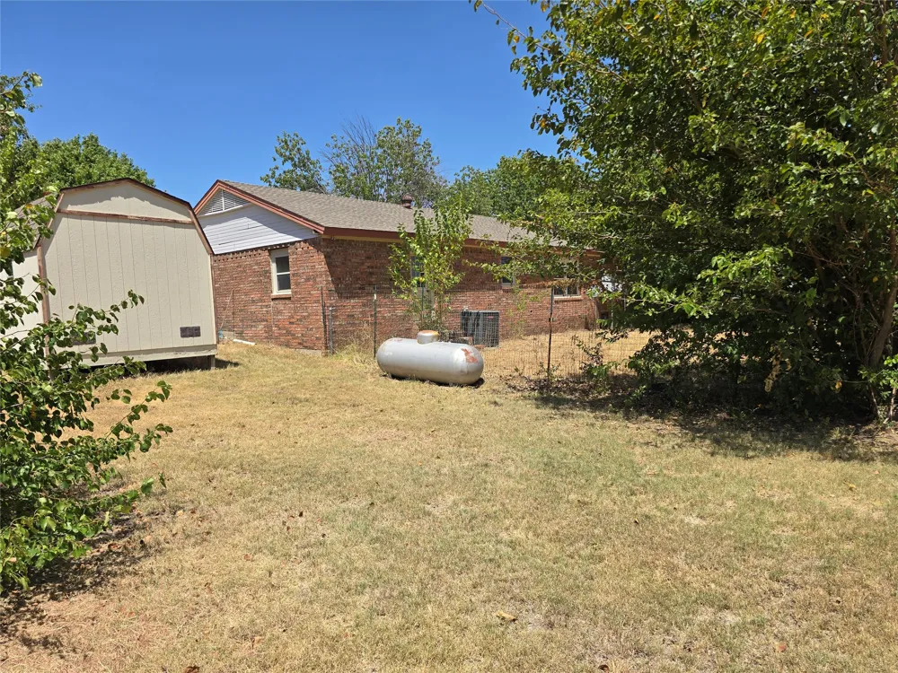 6474 Bear Run Drive Sanger, TX 76266