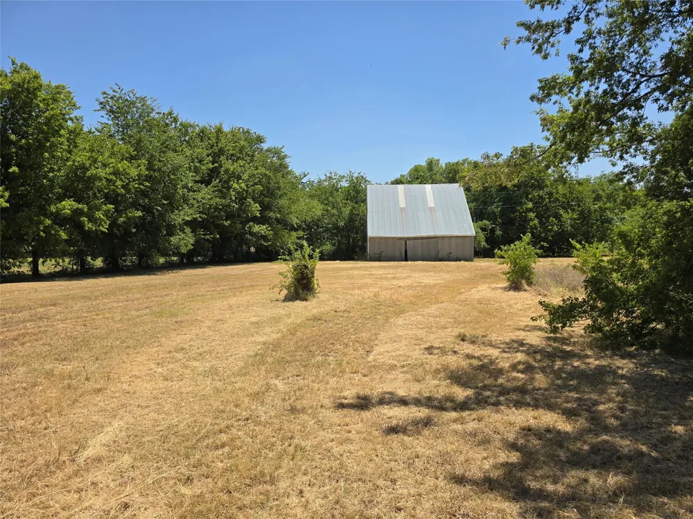 6474 Bear Run Drive Sanger, TX 76266