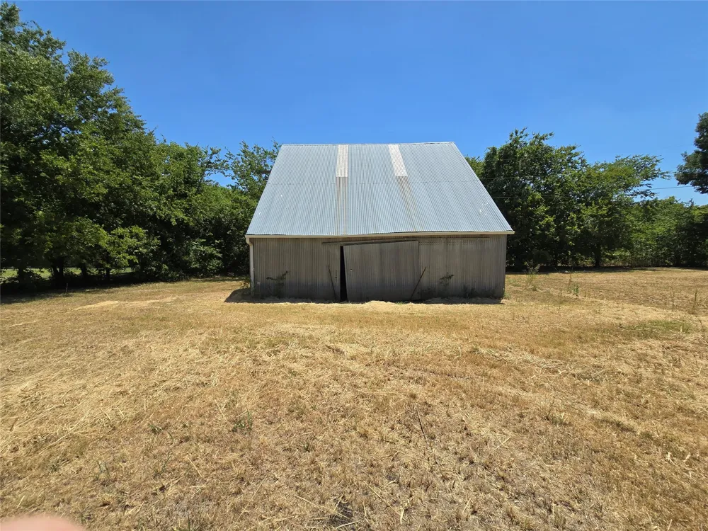 6474 Bear Run Drive Sanger, TX 76266