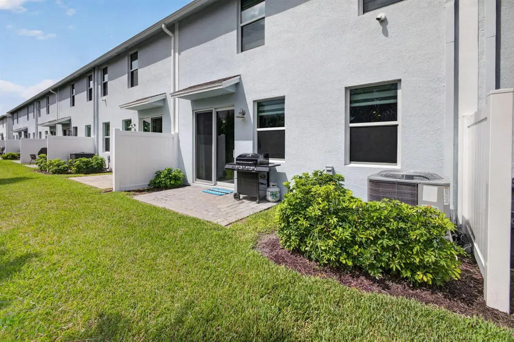 5786 SE Edgewater Circle Stuart, FL 34997