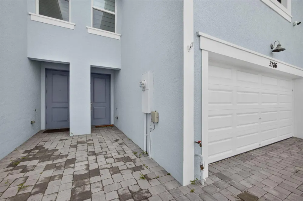 5786 SE Edgewater Circle Stuart, FL 34997