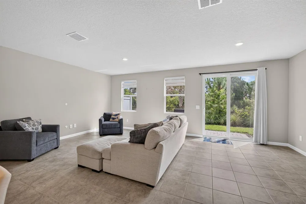 5786 SE Edgewater Circle Stuart, FL 34997