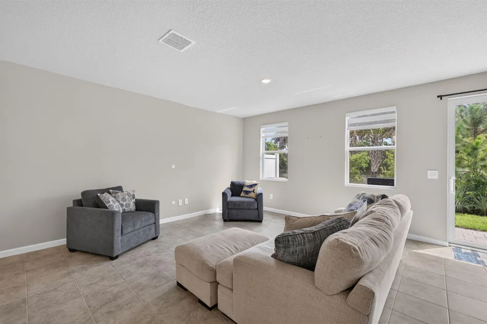 5786 SE Edgewater Circle Stuart, FL 34997