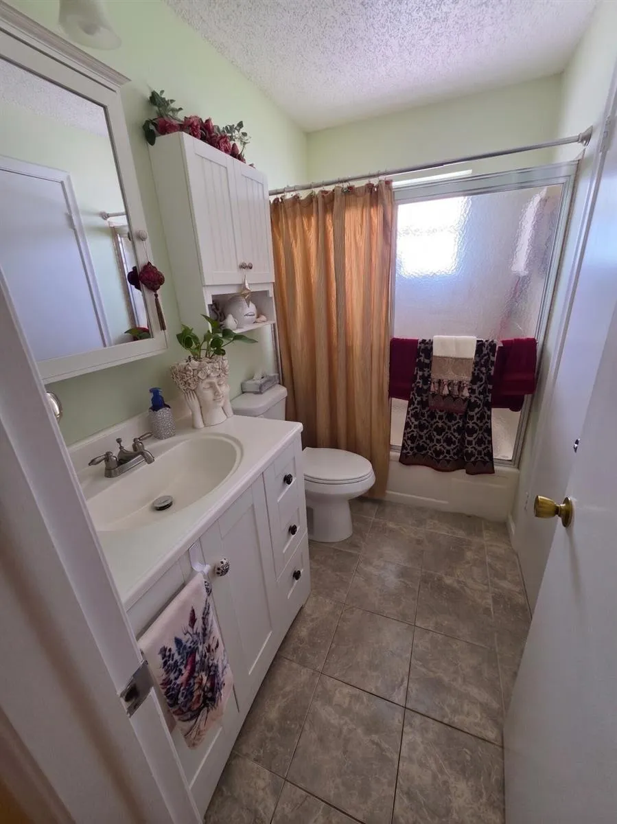 1707 SW 19TH COURT Boynton Beach, FL 33426