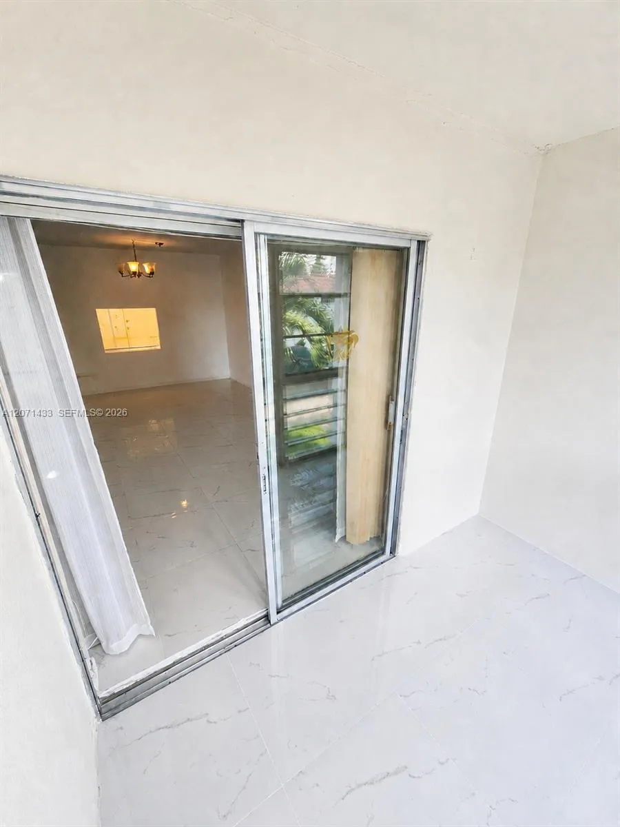 4881 NW 22nd St #B15 Lauderhill, FL 33313