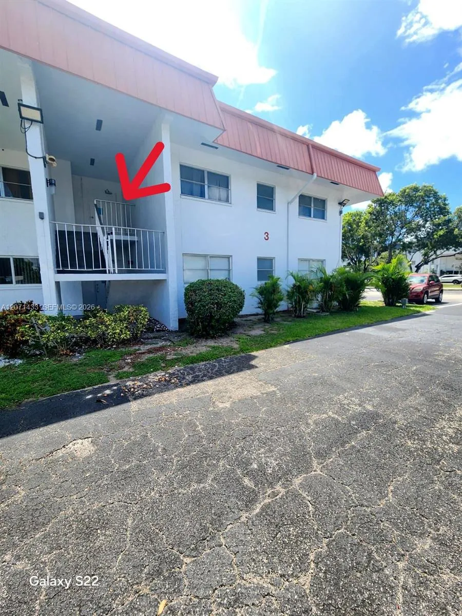 4881 NW 22nd St #B15 Lauderhill, FL 33313