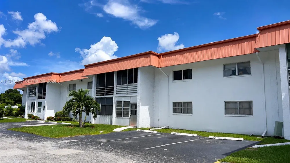 4881 NW 22nd St #B15 Lauderhill, FL 33313