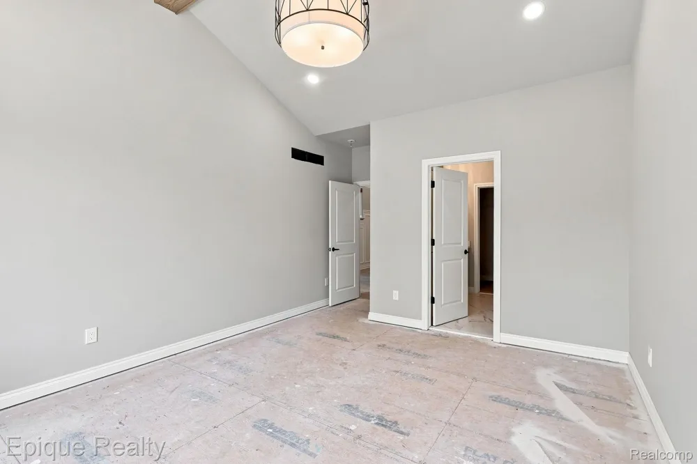 3377 Brookdale Lane #13 Orion Charter Township, MI 48360