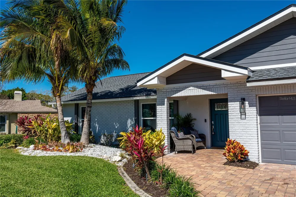 7410 2ND AVENUE NW Bradenton, FL 34209