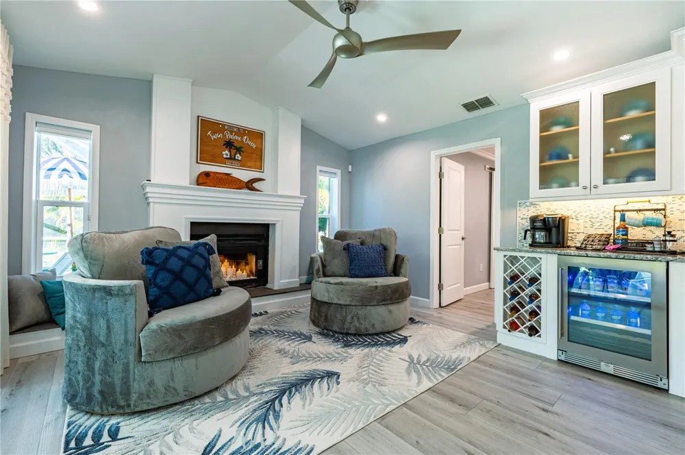 7410 2ND AVENUE NW Bradenton, FL 34209