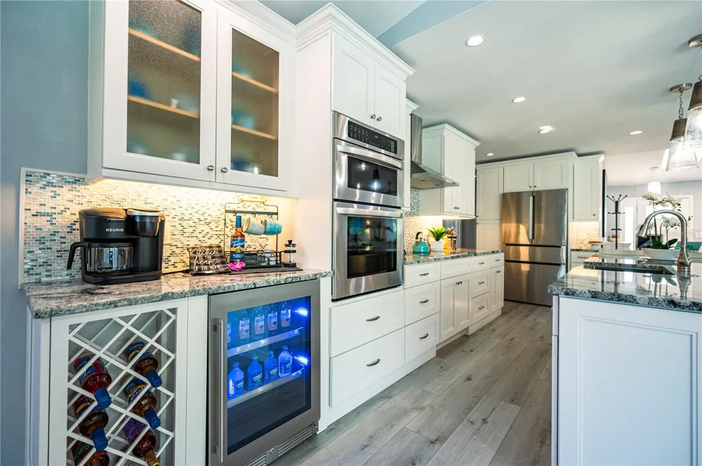 7410 2ND AVENUE NW Bradenton, FL 34209