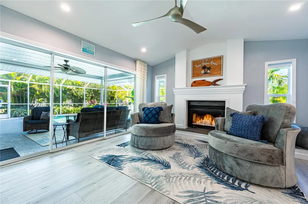 7410 2ND AVENUE NW Bradenton, FL 34209