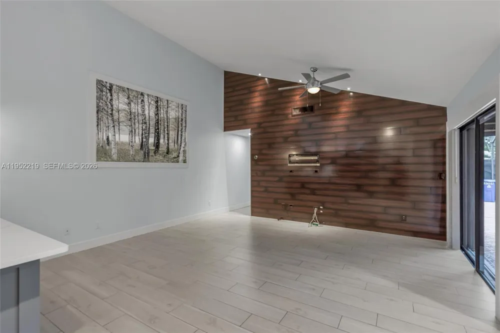 1050 Summit Trail Cir #B West Palm Beach, FL 33415