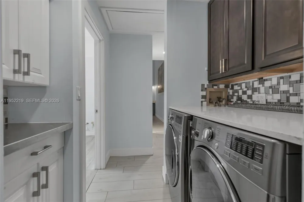 1050 Summit Trail Cir #B West Palm Beach, FL 33415