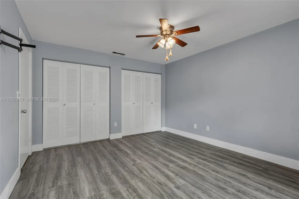 1050 Summit Trail Cir #B West Palm Beach, FL 33415