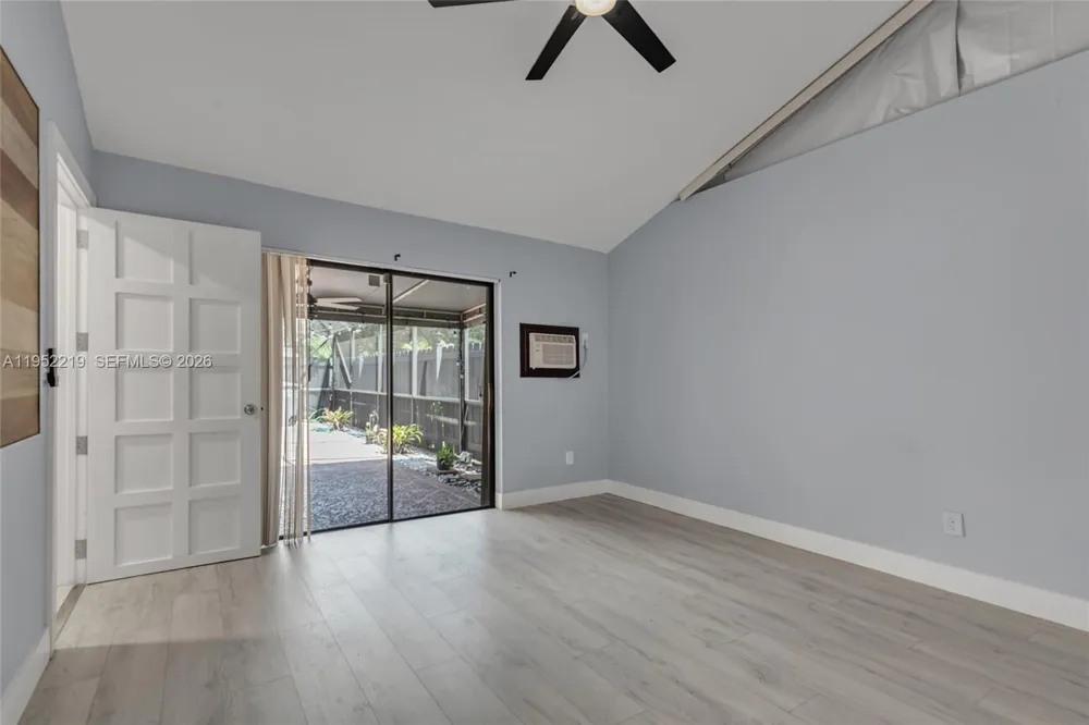 1050 Summit Trail Cir #B West Palm Beach, FL 33415