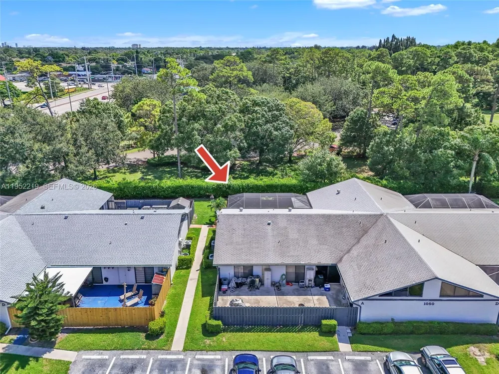 1050 Summit Trail Cir #B West Palm Beach, FL 33415