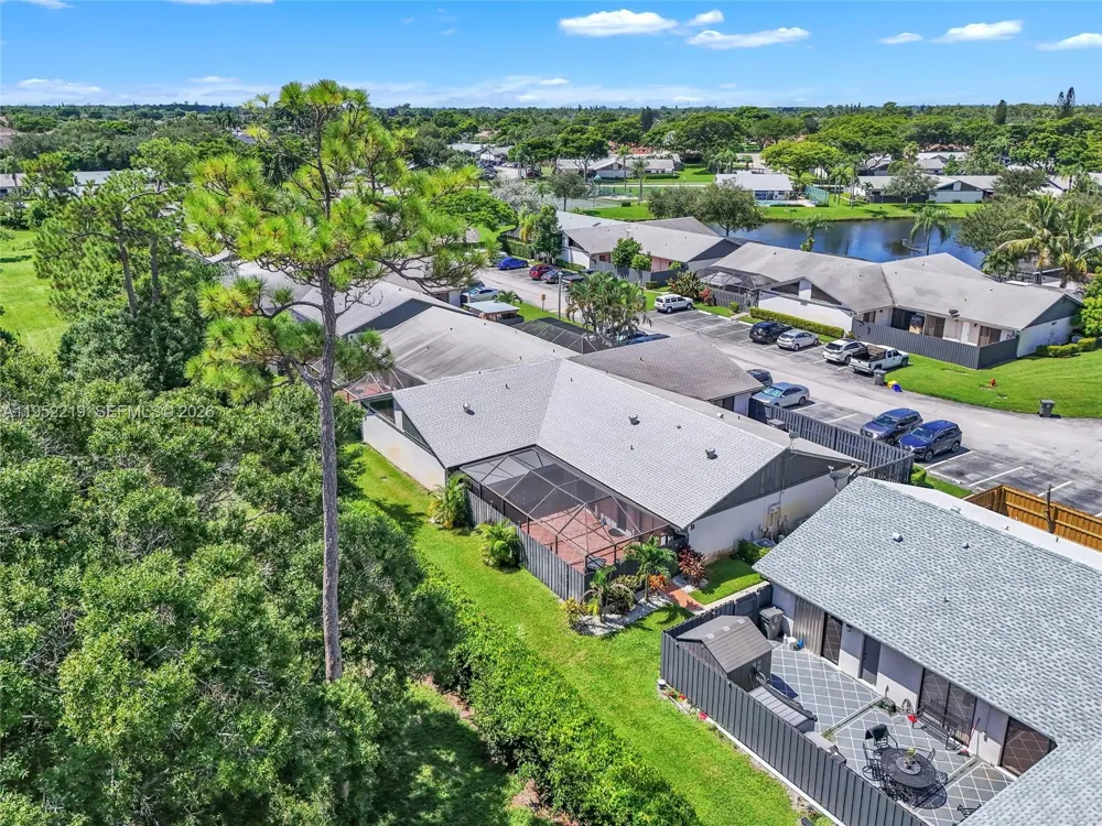 1050 Summit Trail Cir #B West Palm Beach, FL 33415