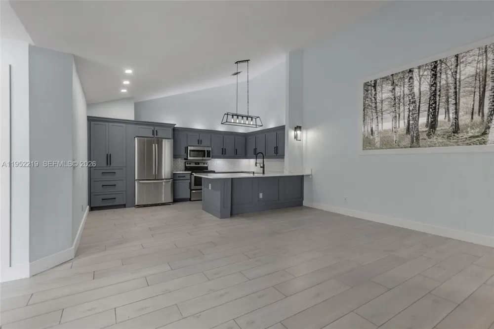 1050 Summit Trail Cir #B West Palm Beach, FL 33415
