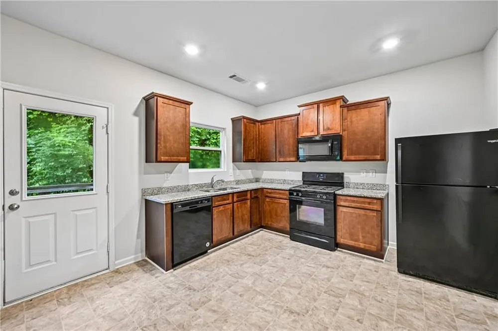 203 Scotland Drive Dallas, GA 30132