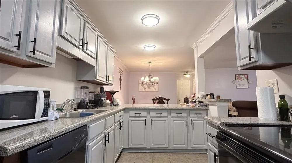 201 Brighton Point Sandy Springs, GA 30328