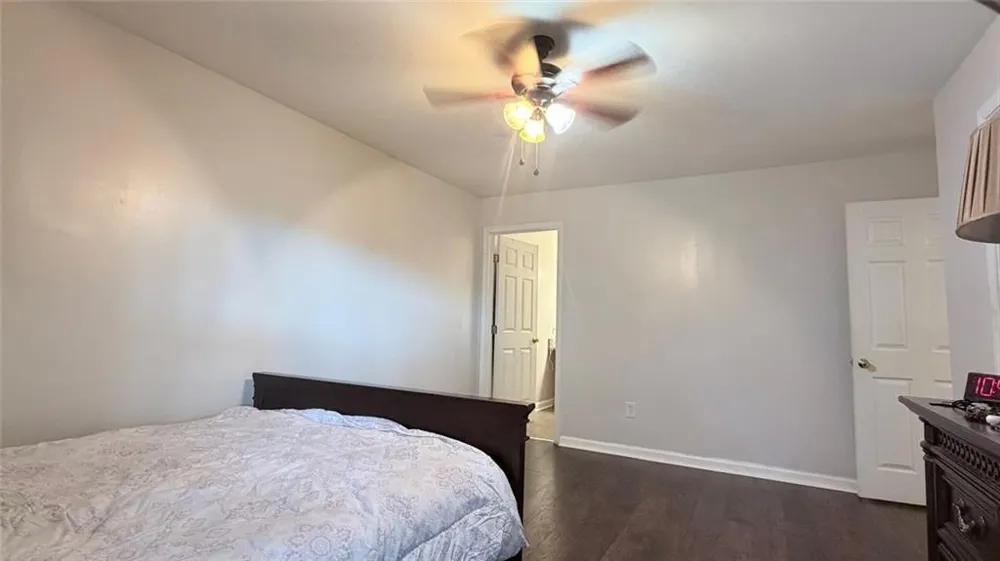 201 Brighton Point Sandy Springs, GA 30328