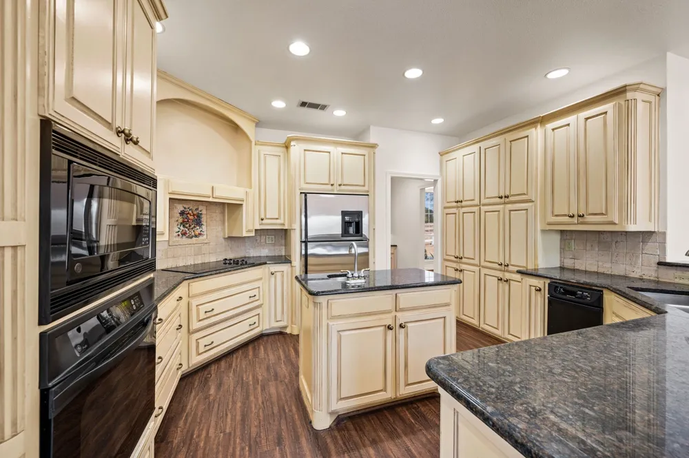 141 Blue Sky Drive Decatur, TX 76234