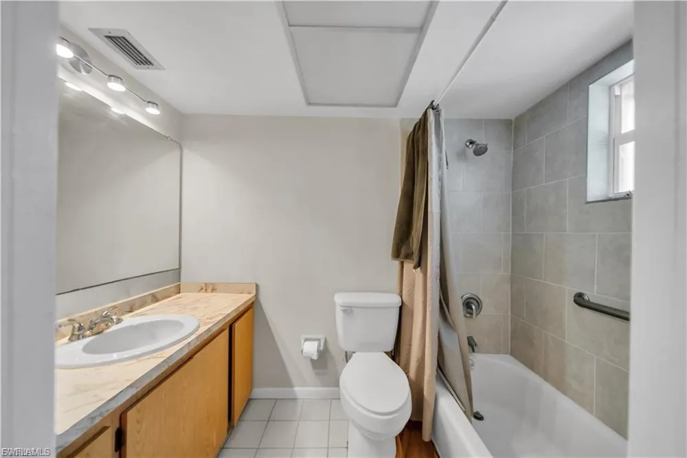 836 SW Trafalgar Parkway #B Cape Coral, FL 33991
