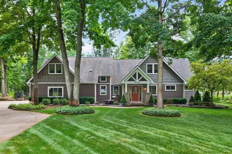 9443 Clubhouse Drive W