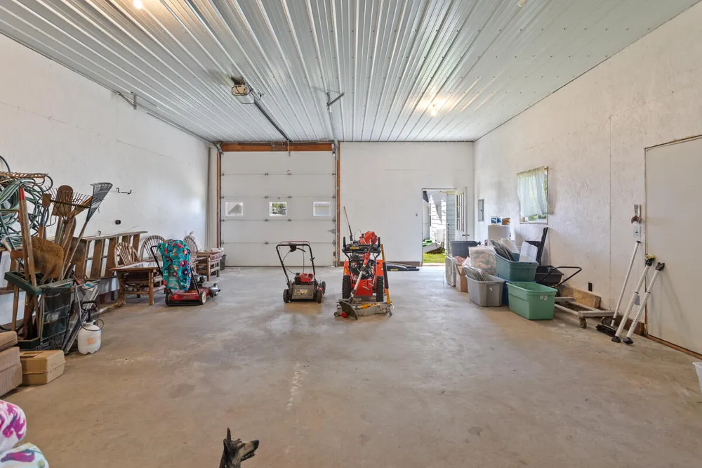 11334 E Shore Drive Barry Township, MI 49046