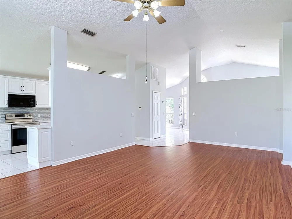 390 MAGNOLIA PLACE Debary, FL 32713
