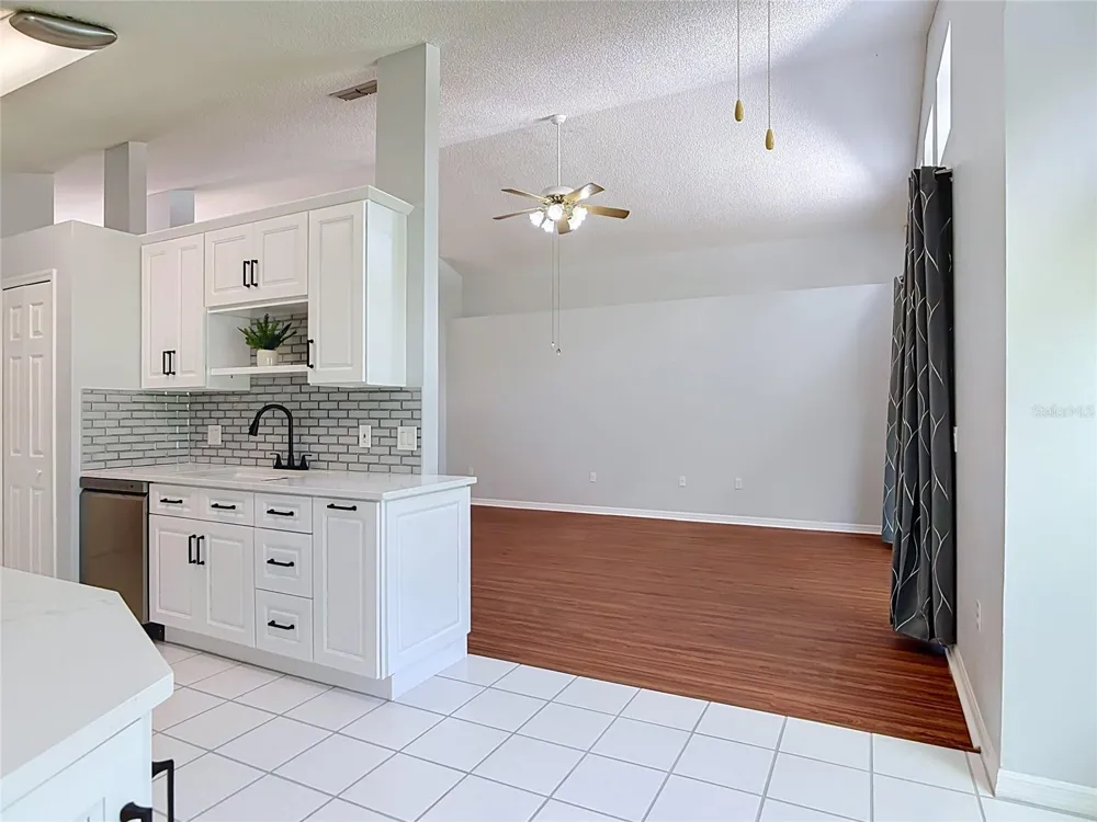 390 MAGNOLIA PLACE Debary, FL 32713
