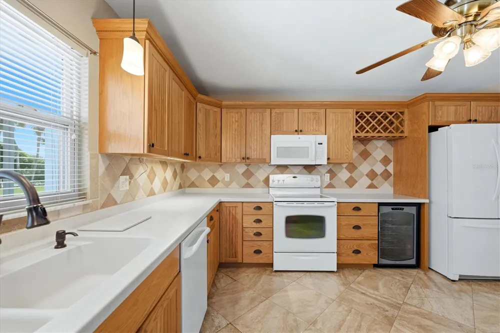 5015 86TH STREET COURT W Bradenton, FL 34210