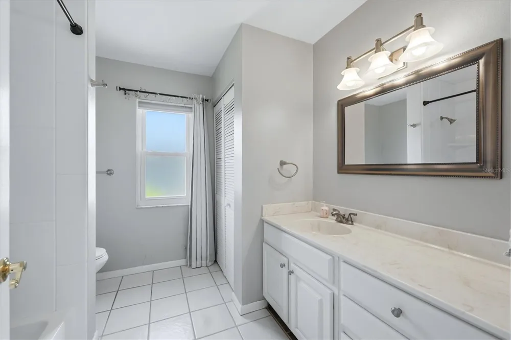 5015 86TH STREET COURT W Bradenton, FL 34210
