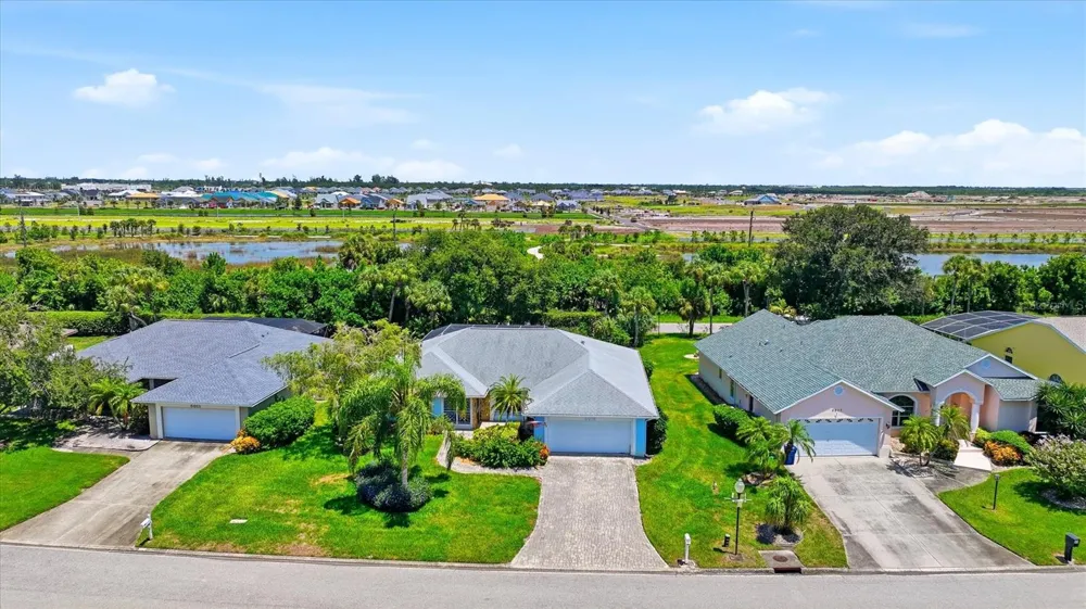 5015 86TH STREET COURT W Bradenton, FL 34210