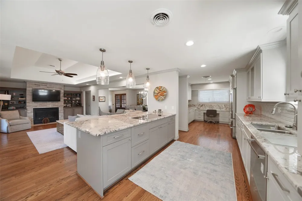 5058 Yarwell Drive Houston, TX 77096