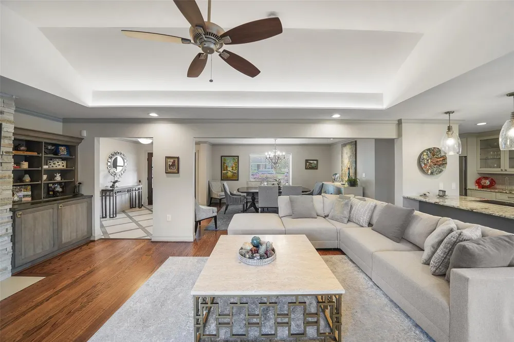 5058 Yarwell Drive Houston, TX 77096