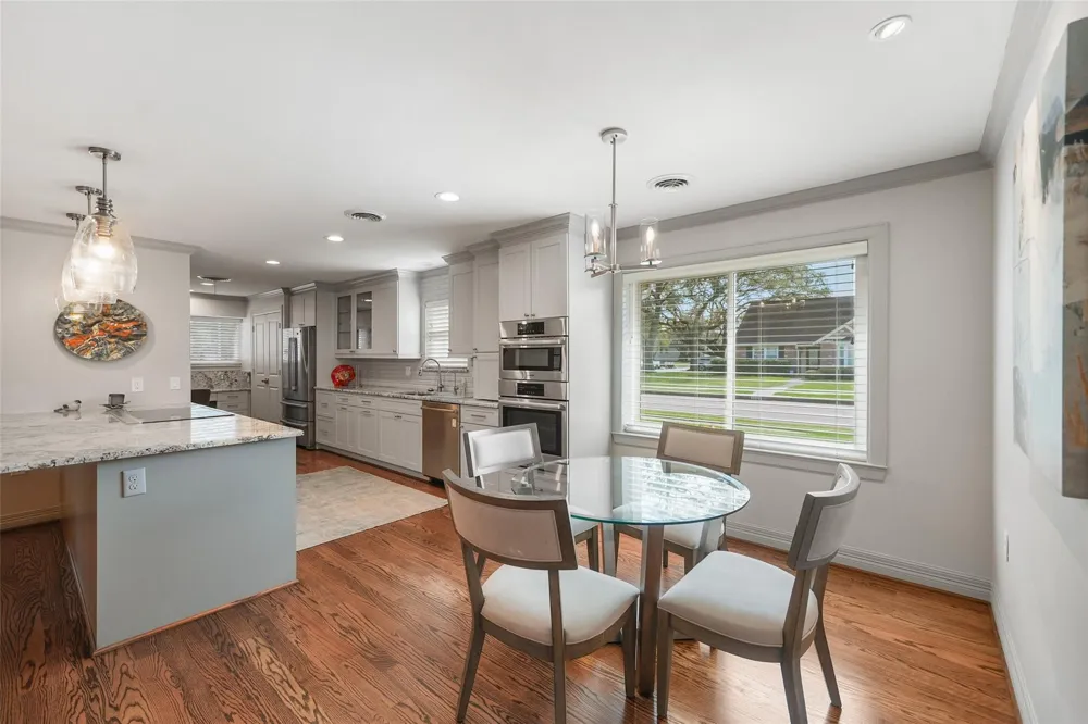 5058 Yarwell Drive Houston, TX 77096