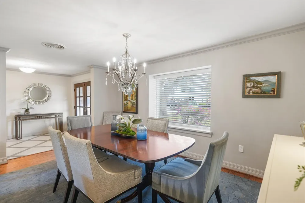 5058 Yarwell Drive Houston, TX 77096