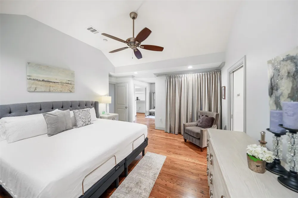 5058 Yarwell Drive Houston, TX 77096