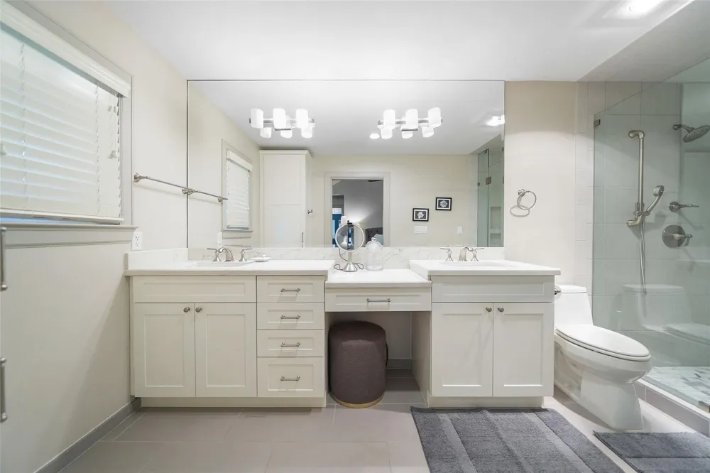 5058 Yarwell Drive Houston, TX 77096