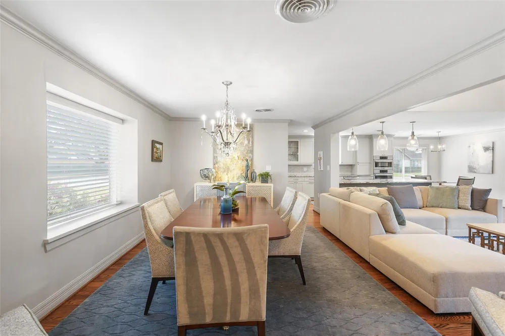 5058 Yarwell Drive Houston, TX 77096