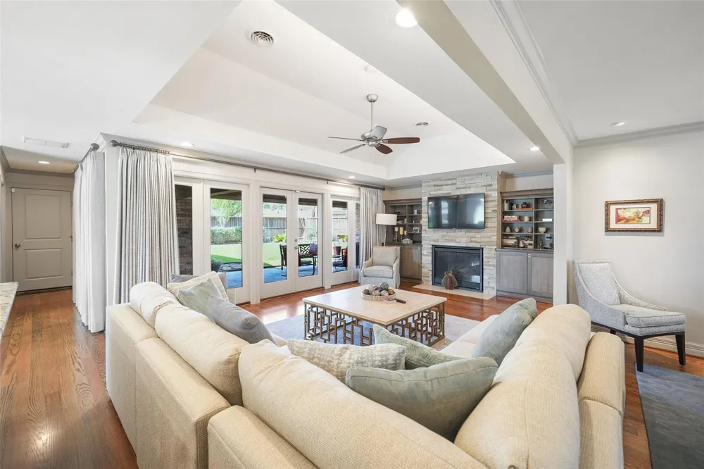 5058 Yarwell Drive Houston, TX 77096