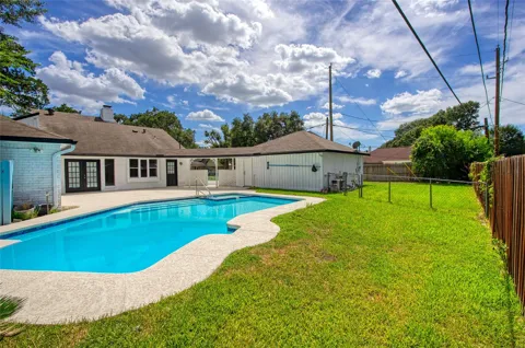 414 Pecan Dr