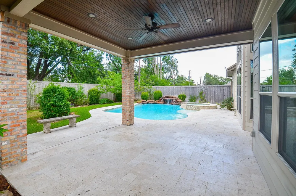 5413 De Milo Drive Houston, TX 77092