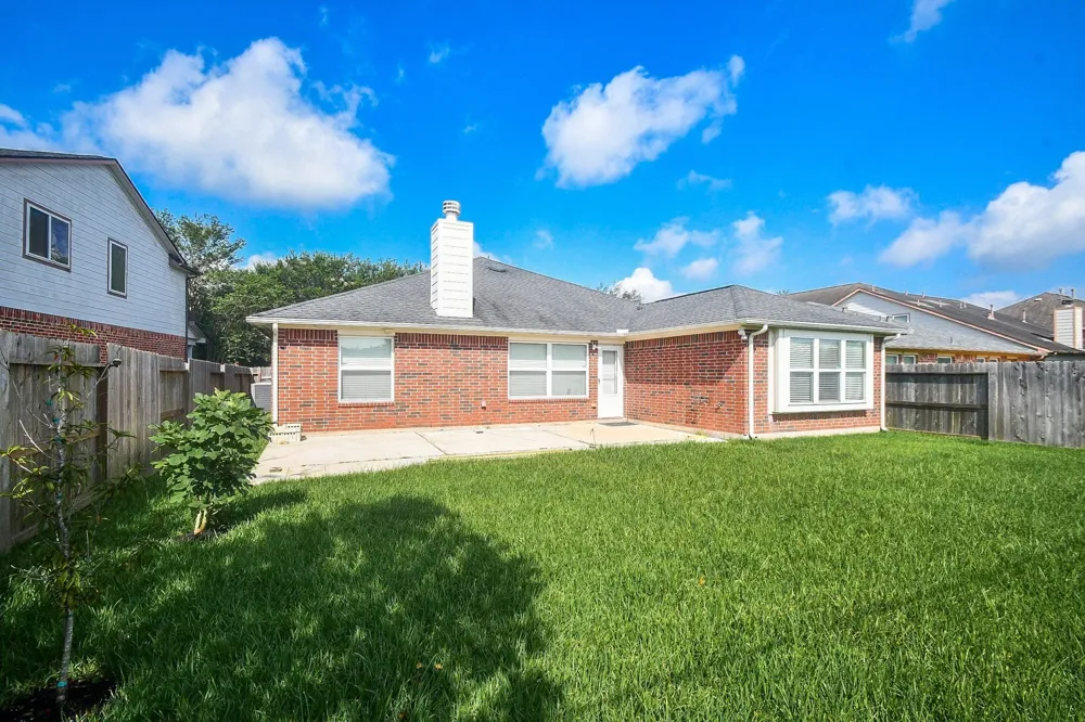 6006 Lamb Creek Missouri City, TX 77459