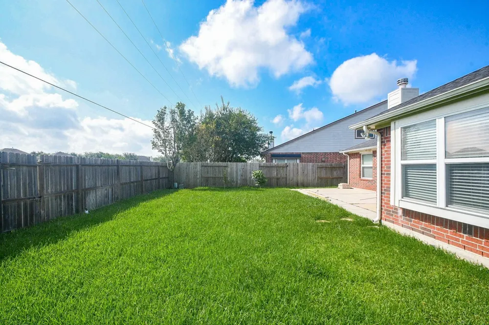 6006 Lamb Creek Missouri City, TX 77459